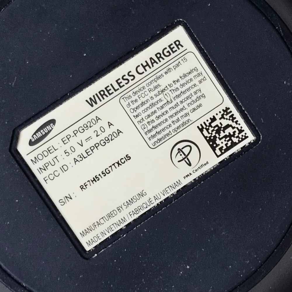 [Samsung] Qi Certified Wireless Charging Pad with 2A Wall Charger